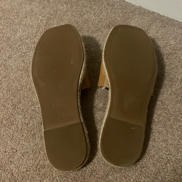 Target sandals - Picture 3 of 3